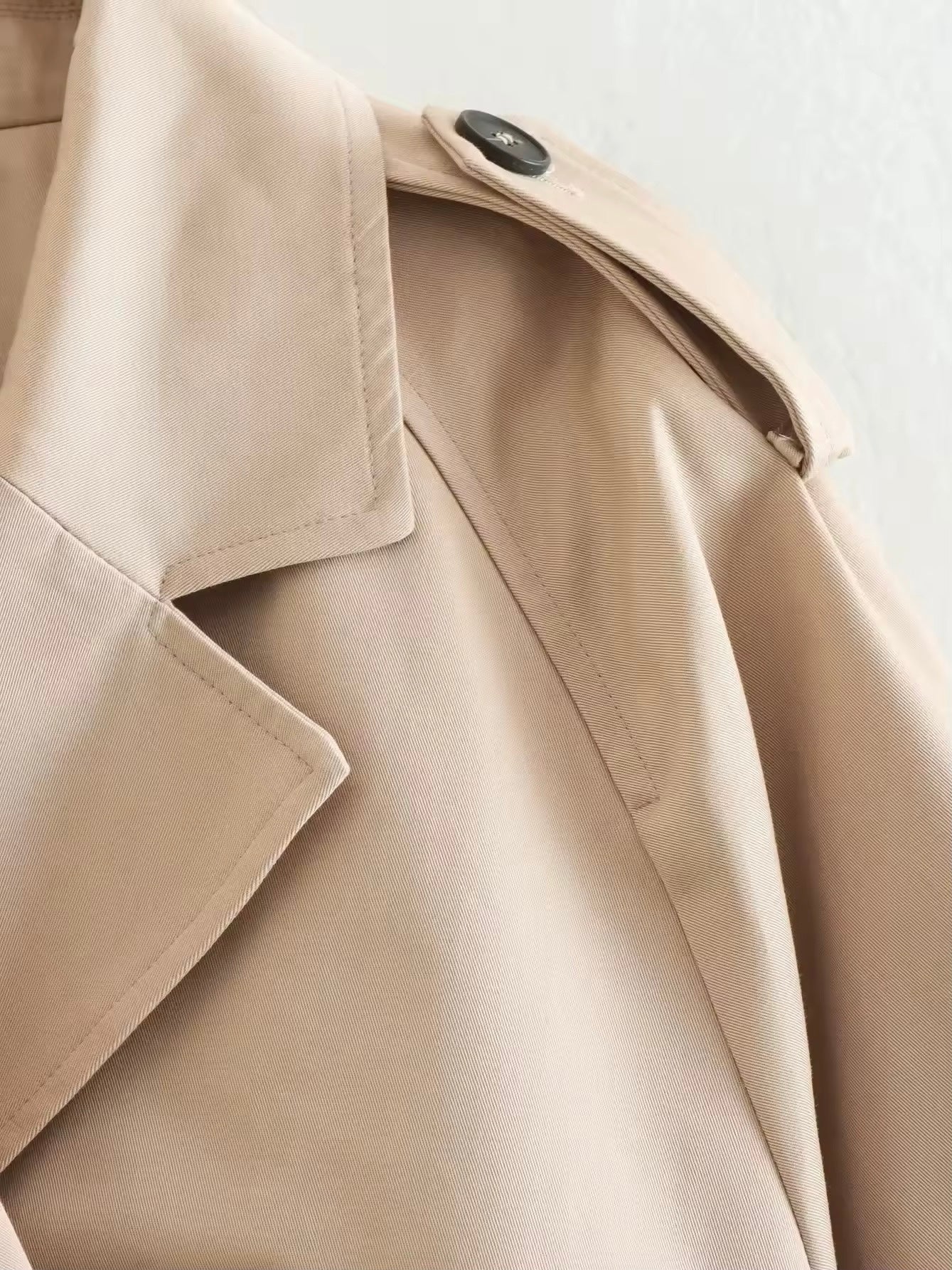 VICTORIA TRENCH COAT