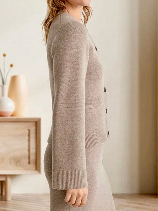Claire_Strickjacke_Taupe2_3.4