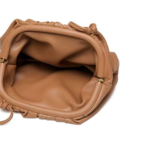 Nina_Tasche_Braun4_qdrt